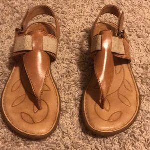 Born sandals